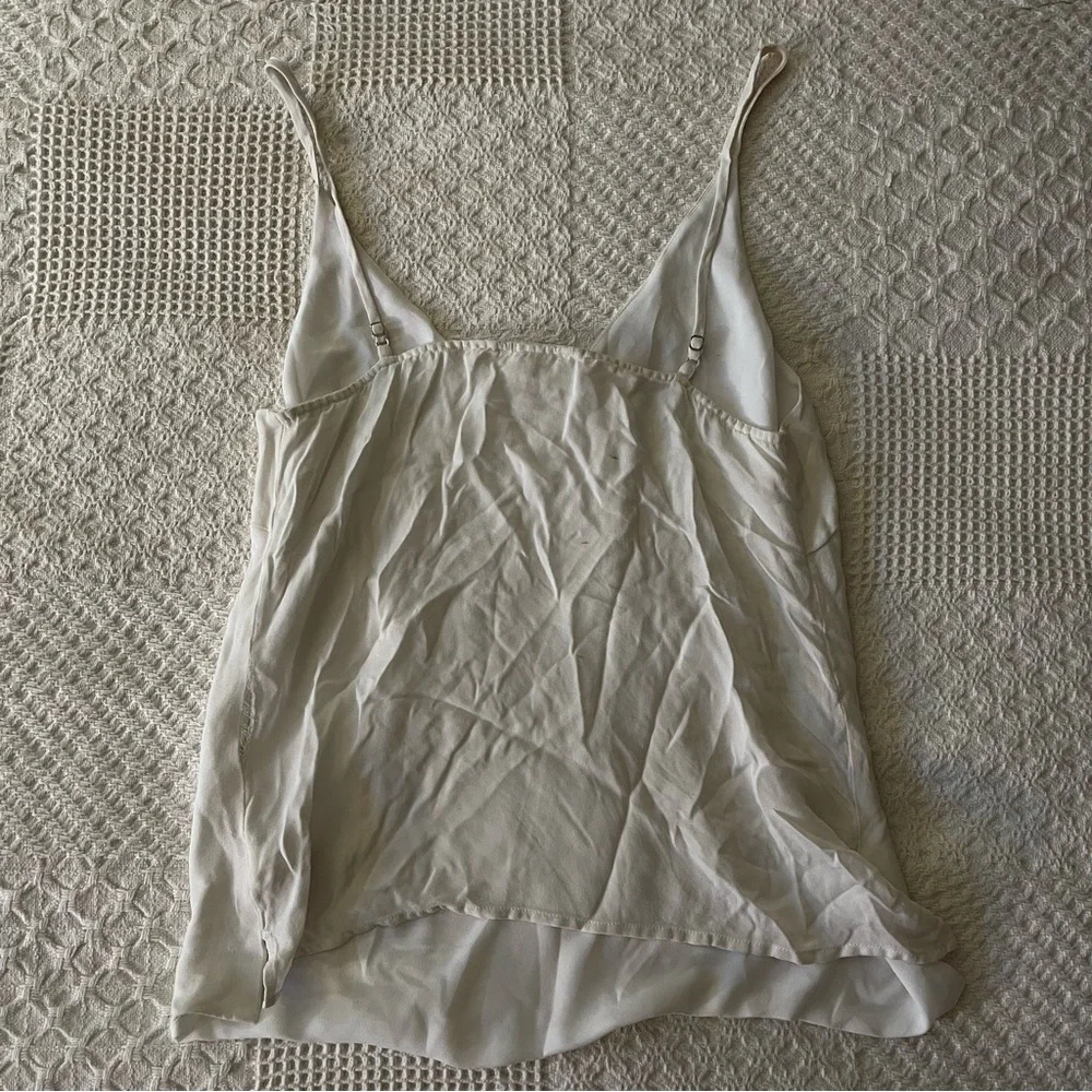 Gabriella Silk V-Neck Tank - Ivory - Picture 6 of 8